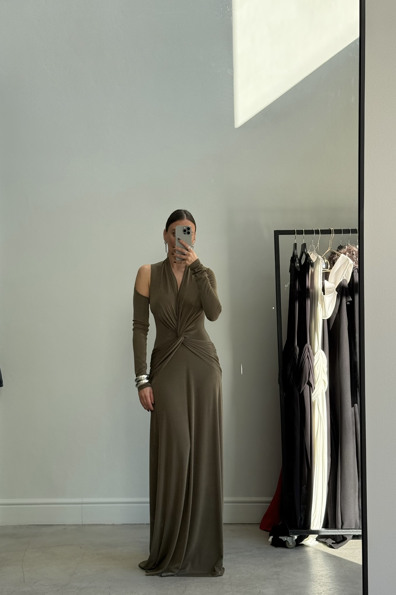 E9BDE2AF-763F-491F-887C-AFEF02A0E47D